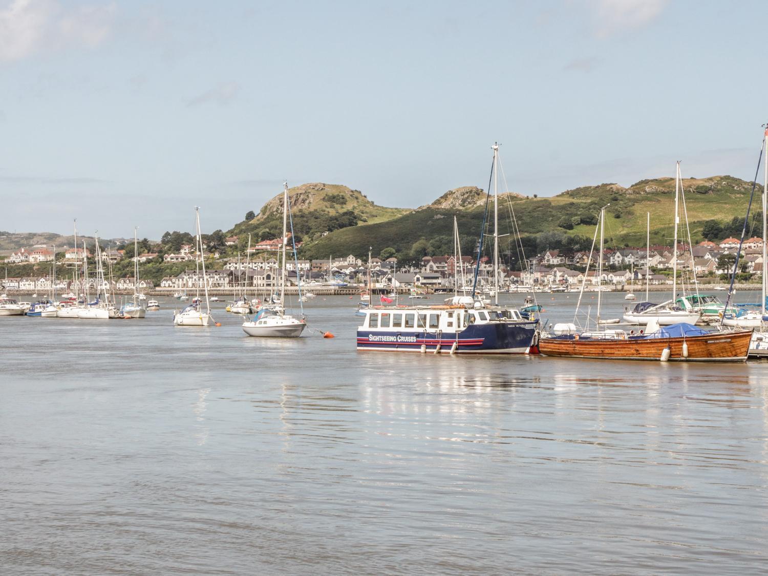 22 Uppergate Street Conwy